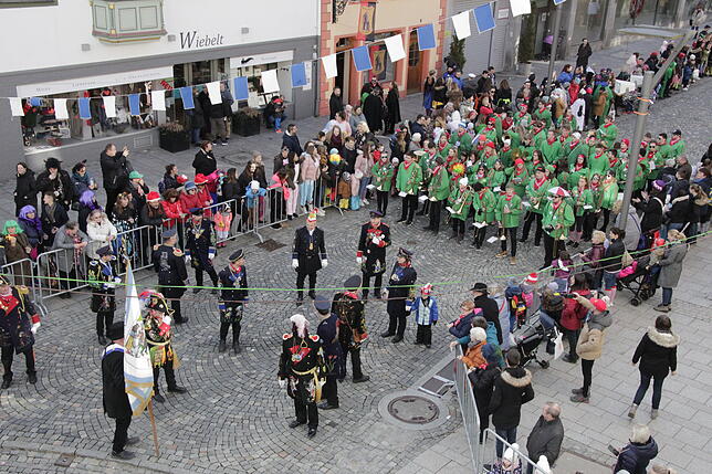 Bild 5: Bilder vom großen Kinderumzug in VS-Villingen am Schmotzigen &ndash; Teil 1