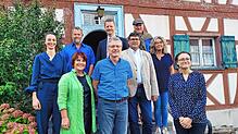 Die Organisatoren bei der Vorstellung des Programm der diesjährigen Kulturnacht vor der Alten Mühle in Markelfingen: Künstlerin Ana ...