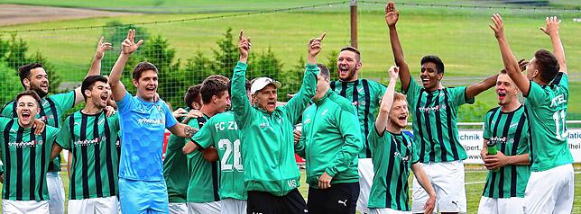 Bild 2: FC Zell macht sein Meisterstück mit dem 6:0 beim FC RW Weilheim &ndash; und wir haben Bilder!