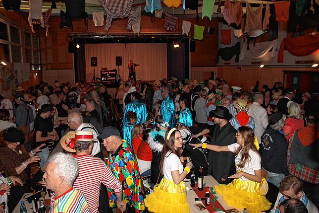 Bild 9: Bilder der Leiterbachpiraten Oberalpfen: So unvergesslich waren die Showabende!