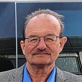 Peter Hofmeister.