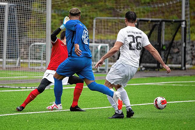 Bild 15: TuS Stetten kantert SG FC Wehr/Brennet mit 7:2 nieder &ndash; und wir haben Bilder!