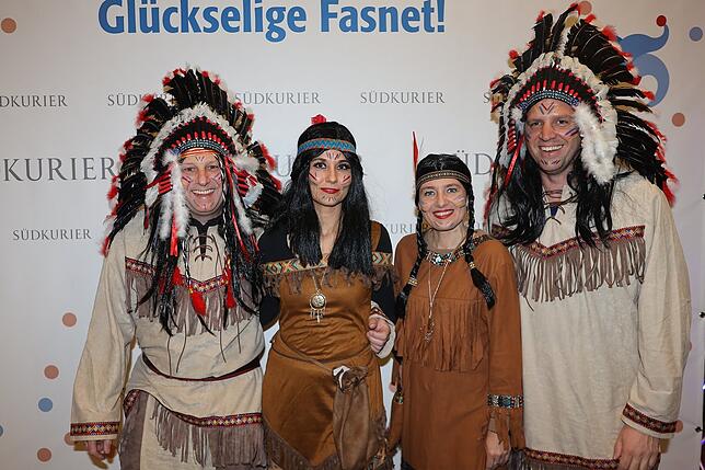 Bild 4: An der SÜDKURIER-Fotowand: Das sind die Gäste der Fernsehfasnacht (Teil 2)