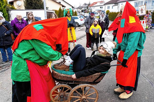Bild 20: Grenzsteintreffen Brigachtal: So schön war‘s beim Umzug durch Kirchdorf – Teil 2