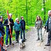 Christine Strehl, Regina und Jürgen Gromball, Christine Kaltenbacher, Andreas Hüttinger und Sabrina Molkenthin (von links) erfahren von ...