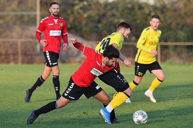 Bild 14: FSV Rheinfelden rettet beim FV Herbolzheim das 1:1 über die Zeit &ndash; und wir haben die Bilder!