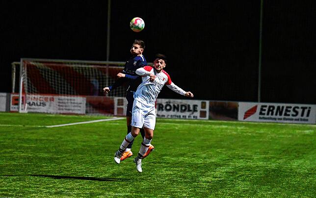 Bild 28: VfB Waldshut feiert 9:0-Kantersieg beim FC Rot-Weiß Weilheim &ndash; und wir haben Bilder!