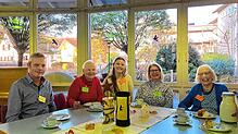 &bdquo;Friedas Gartencafé&ldquo; ist auch im Wutöschinger Seniorenzentrum ein offener Treffpunt mit Menschen mit und ohne Demenzerkrankung.