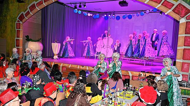 Bild 2: Das sind die besten Bilder vom Bunten Abend des Narrenvereins Räbenheim