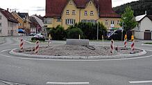 Der im Volksmund bereits als Löwenkreisel bekannte Kreisverkehr an der Schwarzwaldstraße wird jetzt tatsächlich mit dem Immendinger ...