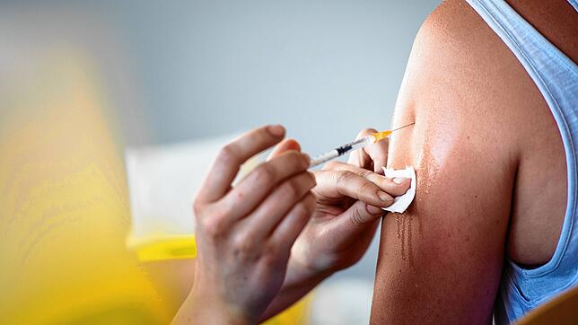 Seit dem 01. September sind Auffrisch-Impfungen gegen das Coronavirus möglich &ndash; sofern der Zeitpunkt des vollständigen ...