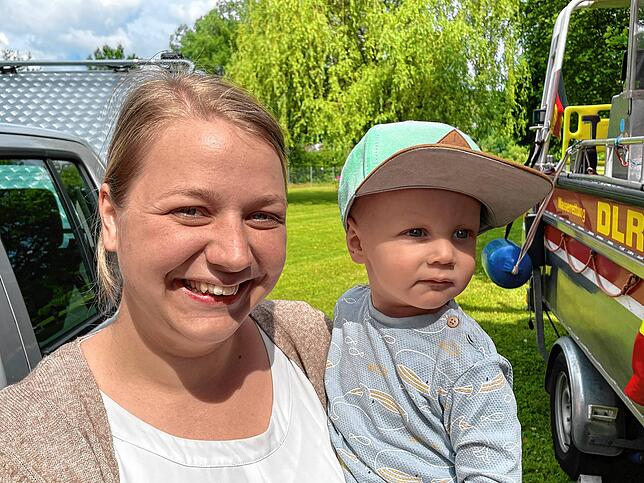 Annika Sommerfeld: „Wir sind froh, dass das Freibad wieder geöffnet hat. Schon vor der Renovierung haben wir es geliebt. Jetzt ist ...