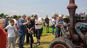 Gut 600 Teilnehmer aus der weiten Umgebung waren zum 31. Oldtimertreffen des Motorsportclubs Ehingen gekommen. Die Schau bot mit ...