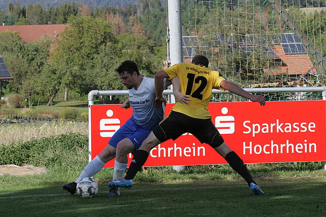Bild 16: SV Nöggenschwiel verliert gegen Spvgg. Brennet-Öflingen mit 2:3 &ndash; wir haben die Bilder!