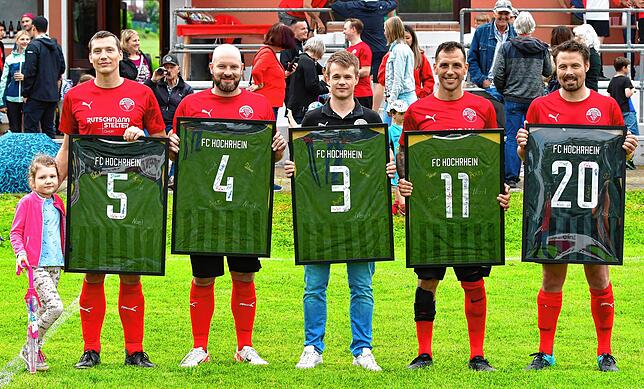 Abschied beim FC Hochrhein: Die Routiniers Andreas Rutschmann, Sebastian Meier, Marius Risch, Francesco Melina und Stefan Fels (von ...