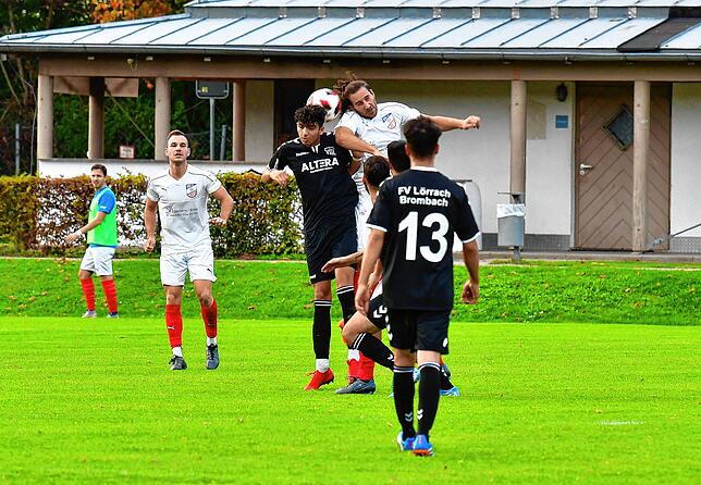Bild 14: VfB Waldshut siegt mit 3:0 beim FV Lörrach-Brombach II &ndash; und wir haben Bilder!