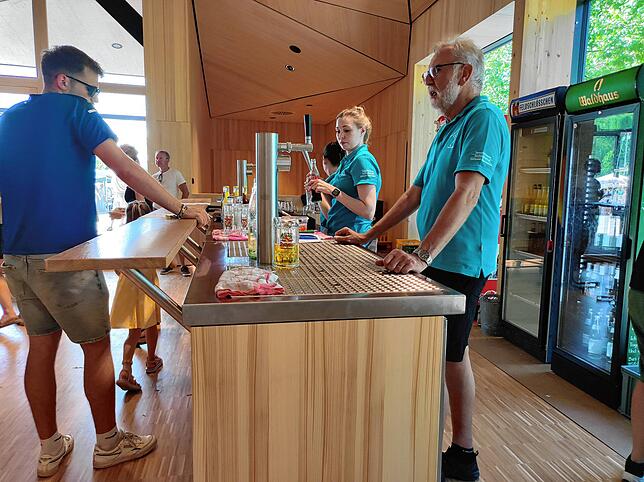 Bild 26: Bilder vom Einweihungsfest der Klettgau-Halle in Geisßlingen