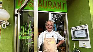 Nach über 25 Jahren als Chef des Café Walz hört Lutz Kasten zum Jahresende auf. Wie es mit dem beliebten Treffpunkt weitergeht, steht ...