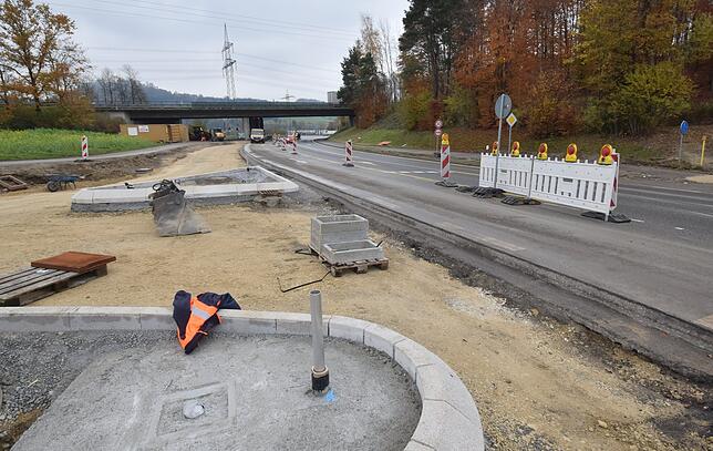 Bild 17: Fotos von der Straßenbaustelle zwischen B313 und Wahlwies aus: Alles nimmt langsam wieder Form an
