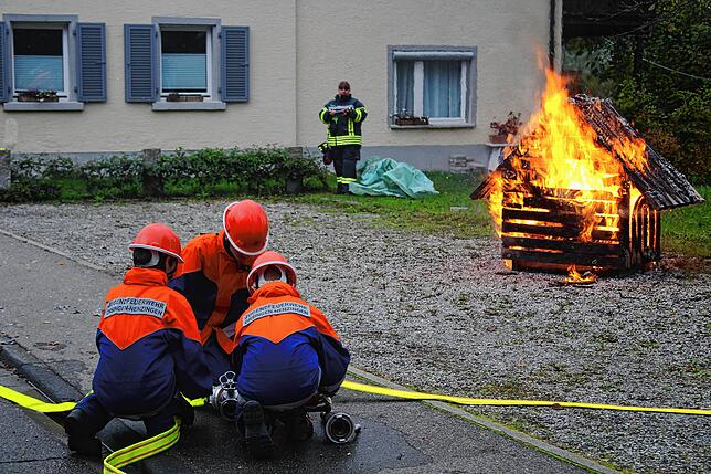 Bild 11: Bilder der Jahreshauptübung der Feuerwehr Orsingen-Nenzingen