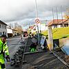 In der Blumberger Kernstadt ist der Glasfaserausbau abgeschlossen. Auf unserem Archivbild verlegen Arbeiter im Auftrag der Firma ...