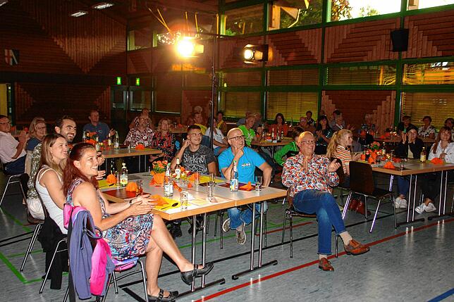 Wachsenden Zuspruch findet die Dinner in Bunt-Reihe in Böhringen. Am zweiten Dorf-Abendessen im Rahmen des Ortsprojekts zu den ...
