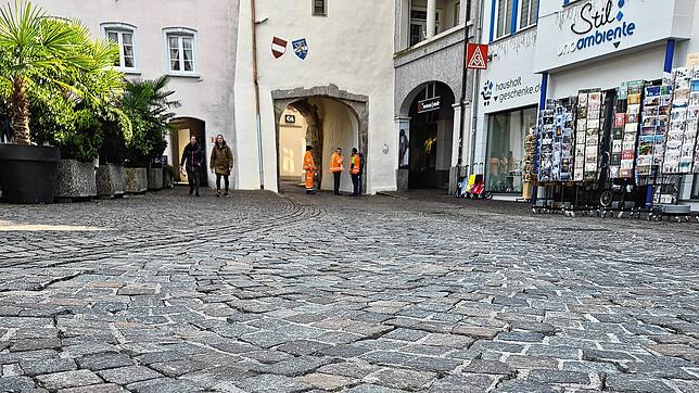 Der Pflasterbelag am Unteren Tor in Waldshut wird ab 24. März saniert.