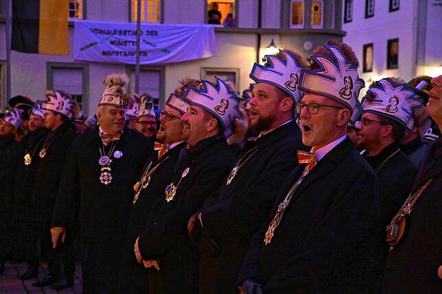 Bild 10: Jetzt haben die Villinger Narren das Regiment in der Stadt