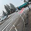 Wenige Minuten nach dem Unfall am vergangenen Freitag: Ein schwerer Lkw hatte einen 81-jährigen Radfahrer erfasst, der schwer verletzt ...