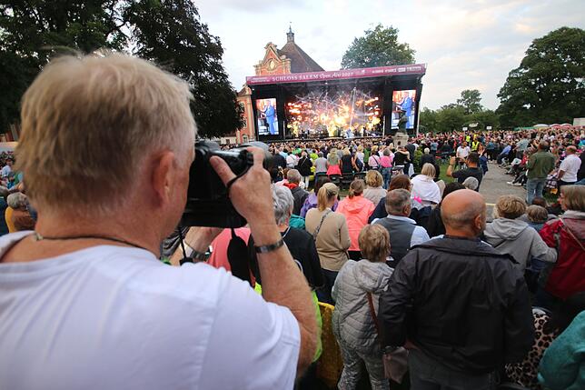 Bild 10: Roland Kaiser begeistert zum Auftakt des Schloss Salem Open Air &ndash; Teil 2