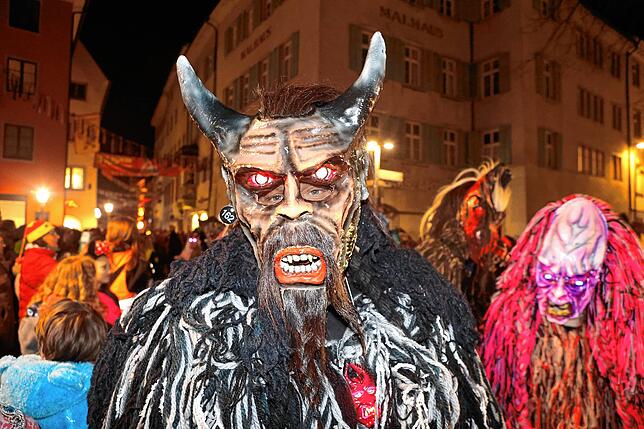 Bild 13: Butzenlauf 2025: Das sind die spektakulärsten Bilder der Konstanzer Fasnacht – Jetzt ansehen