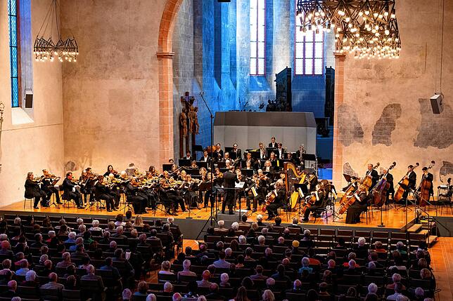 Das VS-Sinfonieorchester eröffnet im Villinger Franziskaner-Konzerthaus das Jahr 2023 am 1. Januar. Bild. Hans-Jürgen Götz