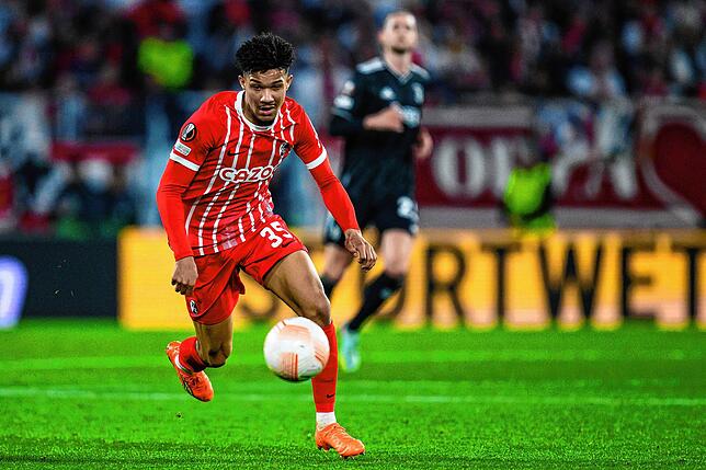 Freiburgs Kenneth Schmidt in Aktion. Er wurde für die deutsche U21 nachnominiert.