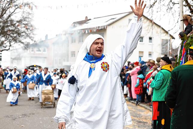 Bild 19: Bunter Umzug zum Donaueschinger Hexenjubiläum