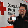 Robert Hohl, DRK-Bereichsleiter Einsatzdienst und Organisation, stellt die neue App "Bosretter" für den Bodenseekreis und den Landkreis ...