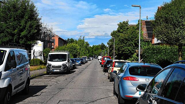 In der Eichbergstraße in Rheinfelden wurde bisher überall beidseitig geparkt. Das soll sich durch die Ausweisung als Fahrradstraße ...