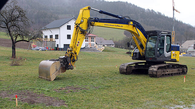 In Achdorf beginnen im Baugebiet "Kirchacker" am 28. März die Arbeiten für das Vereins- und Feuerwehrhaus. Die Fläche auf dem Gelände ...