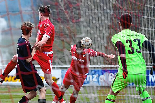 Bild 10: Die SG Weilheim-Gurtweil spielt 2:2 gegen den FC Bergalingen &ndash; und wir haben Bilder!