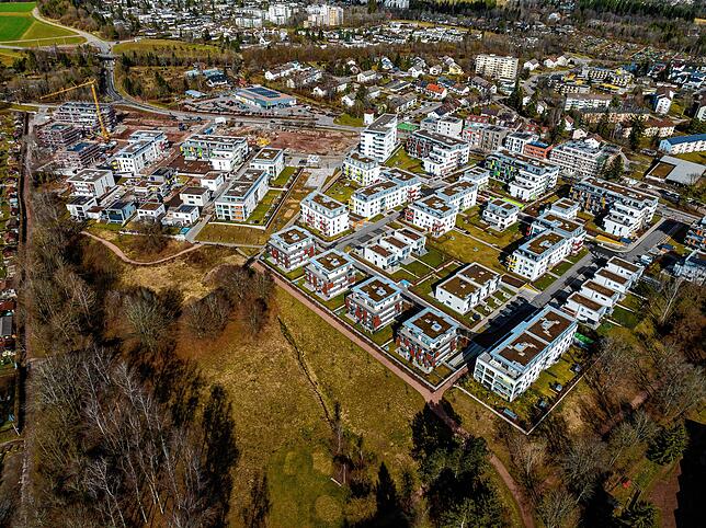 Über zwei Drittel der Fläche sind im Friedrichspark schon bebaut, bis 2025 stehen dann auch die letzten Häuser, hier im Bild links oben.