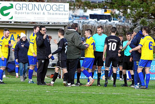 Bild 33: Die besten Bilder vom rassigen Linzgauderby zwischen SpVgg F.A.L und SV Denkingen