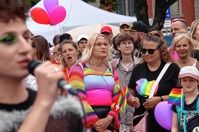 Bild 21: Der Überlinger CSD in Bildern, und dazwischen eine kleine Gruppe AfD