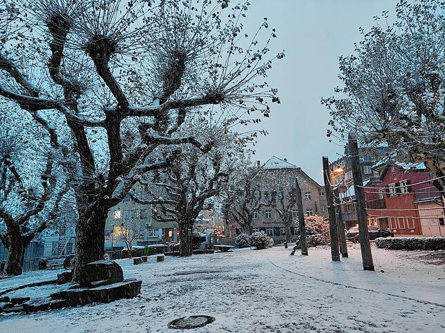 Der Generationenplatz in Waldshut ist ebenfalls schneebedeckt.