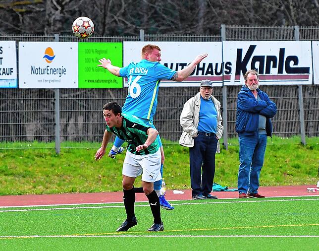 Bild 2: FC Zell fegt den SV Buch mit 7:1 vom Platz &ndash; und wir haben Bilder!