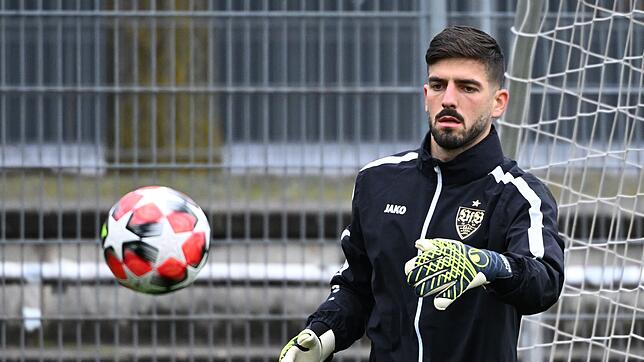 Fabian Bredlow wechselte 2019 vom 1. FC Nürnberg zum VfB Stuttgart.