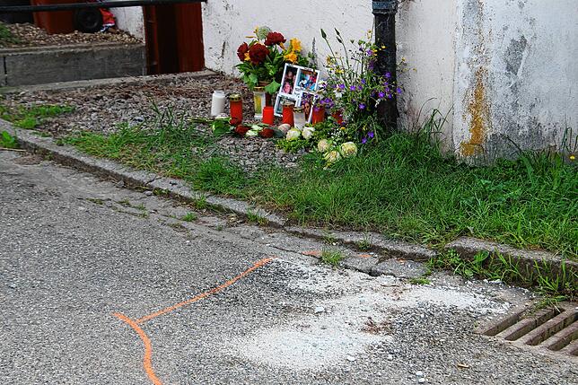 Bilder in Gedenken an das Opfer.