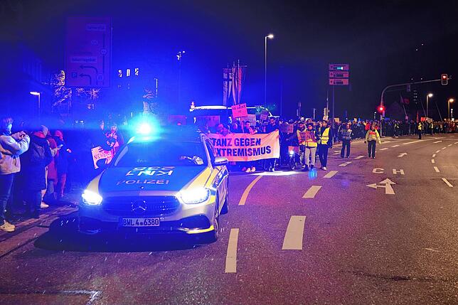 Bild 9: Konstanz geht für Zusammenhalt und Demokratie auf die Straße: Bilder