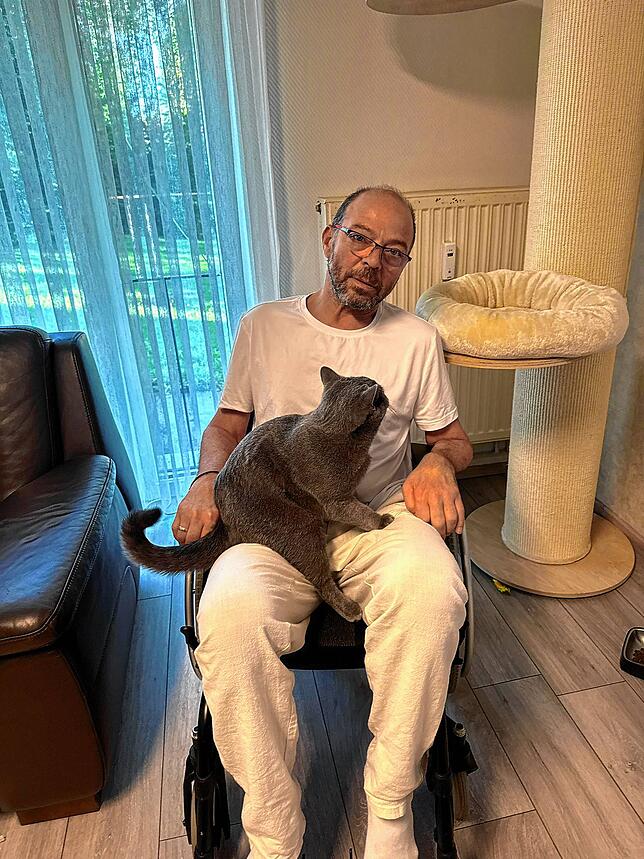 Kater Bolut ist ein Lichtblick im Leben von Erdogan Yilmaz.