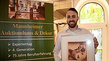Charles Bamberger junior vom Mannheimer Auktionshaus zeigt eine Lithographie von Horst Janssen, einem der herausragendsten und ...