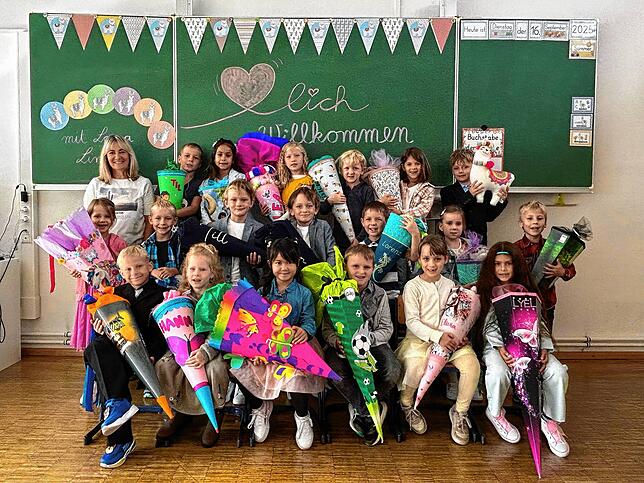 Klassenleitung: Frau Annette Jäger19 Schülerinnen und Schüler