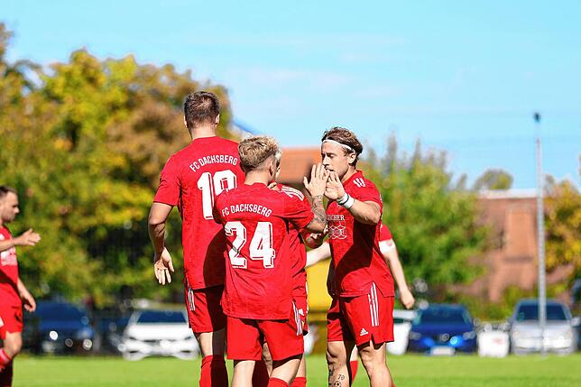 Bild 1: FC Dachsberg gewinnt Derby bei der SG Hotzenwald mit 7:2 – und wir haben Fotos!